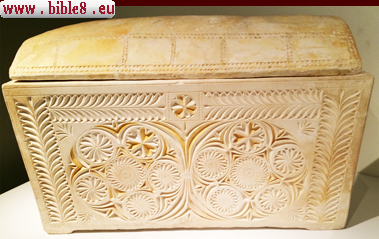 images/Joseph-Arimathea-tomb-big.jpg