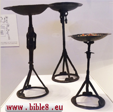 images/stands-big.jpg